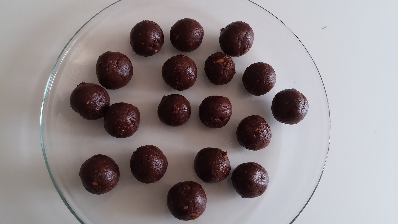 Truffes au chocolat (2 ingrédients) - L'Herboriste, cuisine végétale