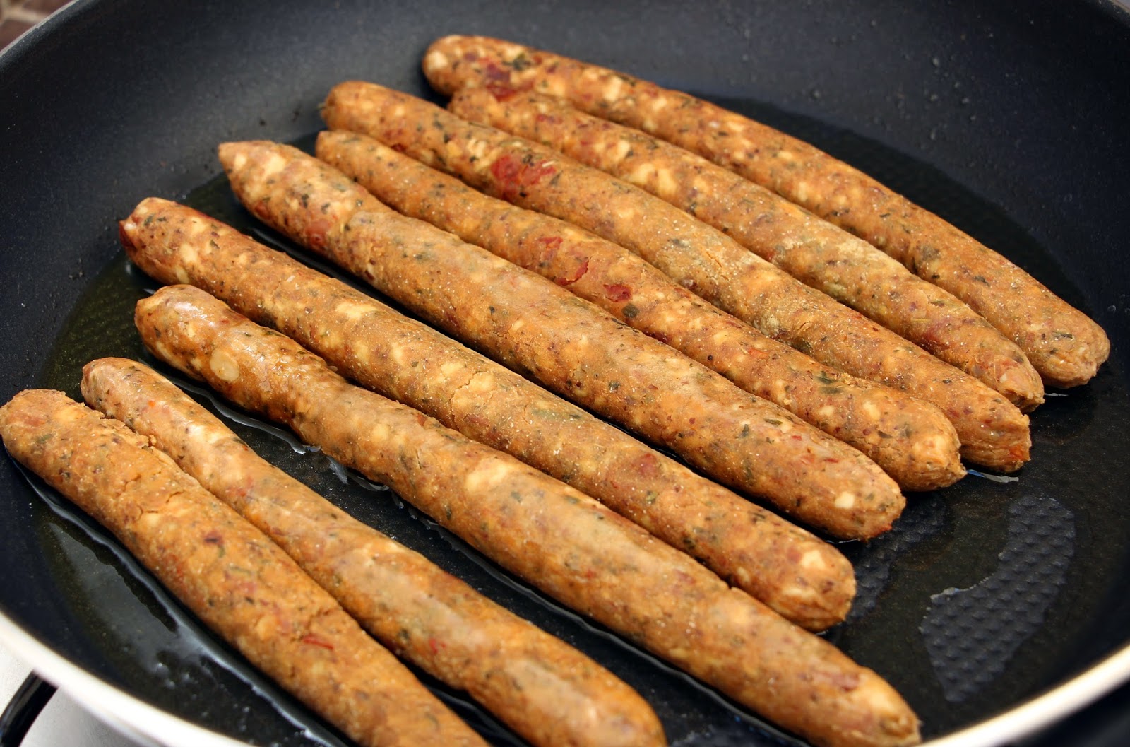 Quelle est la meilleure saucisse végé? On en a testé 4 pour vous