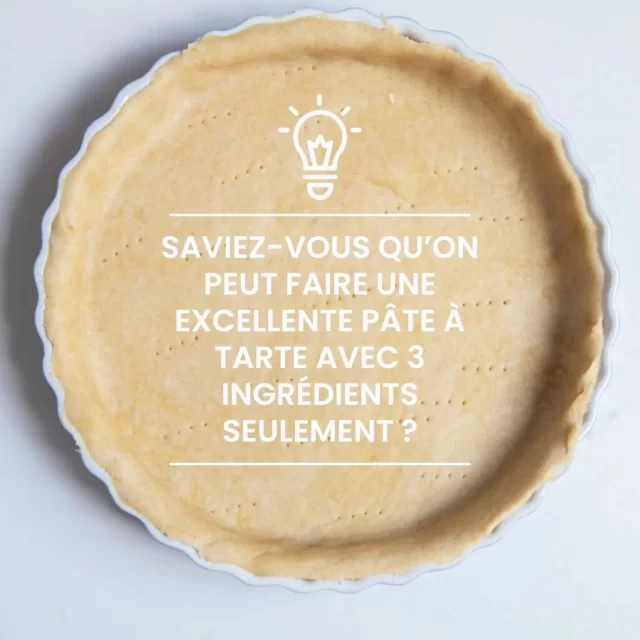 Pourquoi on aime les tartes et les quiches ? Chez moi, elles sont au menu chaque semaine. Si la pâte reste souvent la même, la garniture change selon les saisons et mes envies.

✔️ Un plat convivial et chaleureux :  tartes et  quiches se partagent facilement. Elles sont idéales pour les repas en famille où chacun peut se servir à sa guise.  

✔️ On ne s'ennuie jamais, la garniture change selon les saisons : extrêmement polyvalentes,  elles s'adaptent à toutes les saisons. En été, misez sur les légumes fruits comme tomates, courgettes, poivrons, etc. En hiver, optez pour des légumes verts (épinard, blettes), les courges, les poireaux, les champignons, etc. 

✔️ Un plat zéro déchet: les quiches et les tartes sont parfaites pour utiliser des restes de légumes ou les parties des légumes que l'on jette souvent comme les fanes ou les pieds des chou-fleurs etc. 

✔️Trop simples à préparer  : Les tartes et les quiches sont relativement simples et rapides à préparer, même avec une pâte faite maison qui se réalise en 5 minutes avec 3 ingrédients seulement ! Et pour les plus paresseux, vous pourrez toujours utiliser une pâte une pâte du commerce. La pâte peut être préparée à l'avance, c'est donc une solution idéale pour les repas de semaine ou les soirs où l'on n'a pas beaucoup de temps pour cuisiner.

✔️À chacun sa p'tite cuisine : Chacun peut personnaliser sa part de tarte ou de quiche en ajoutant les ingrédients qu'il préfère. Les enfants peuvent participer à la préparation en choisissant les légumes qu'ils veulent mettre dans la garniture. C'est une façon ludique de les impliquer dans la cuisine et de leur faire découvrir de nouvelles saveurs. 

✔️Un plat équilibré : utilisez des ingrédients variés et sains, des légumes bien sûr, mais aussi des protéines végétales comme du tofu fumé à la place des lardons. J'accompagne toujours mes tartes d'une grande salade verte ou des crudités parsemées de petites graines. 

Chez vous aussi les tartes sont souvent au menu ? Quelle est votre préférée ?

Belle semaine ! 
Stéphanie 🌸 

#vegan #cuisinevegane #recettevegane #tartevegane #quichevegane #partage #famille #convivial #tarte #quiche #mangerveganenfamille